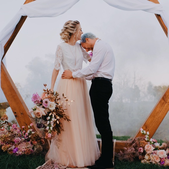 Meet the Posher: Hunter 🌻 - Picture 4 of 8